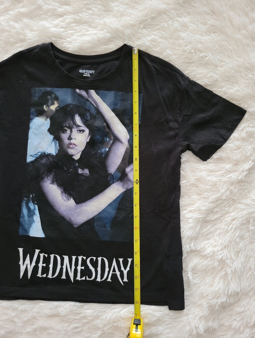Wednesday Addams Youth T-Shirt Old Navy Size L 10/12 - Picture 5 of 5